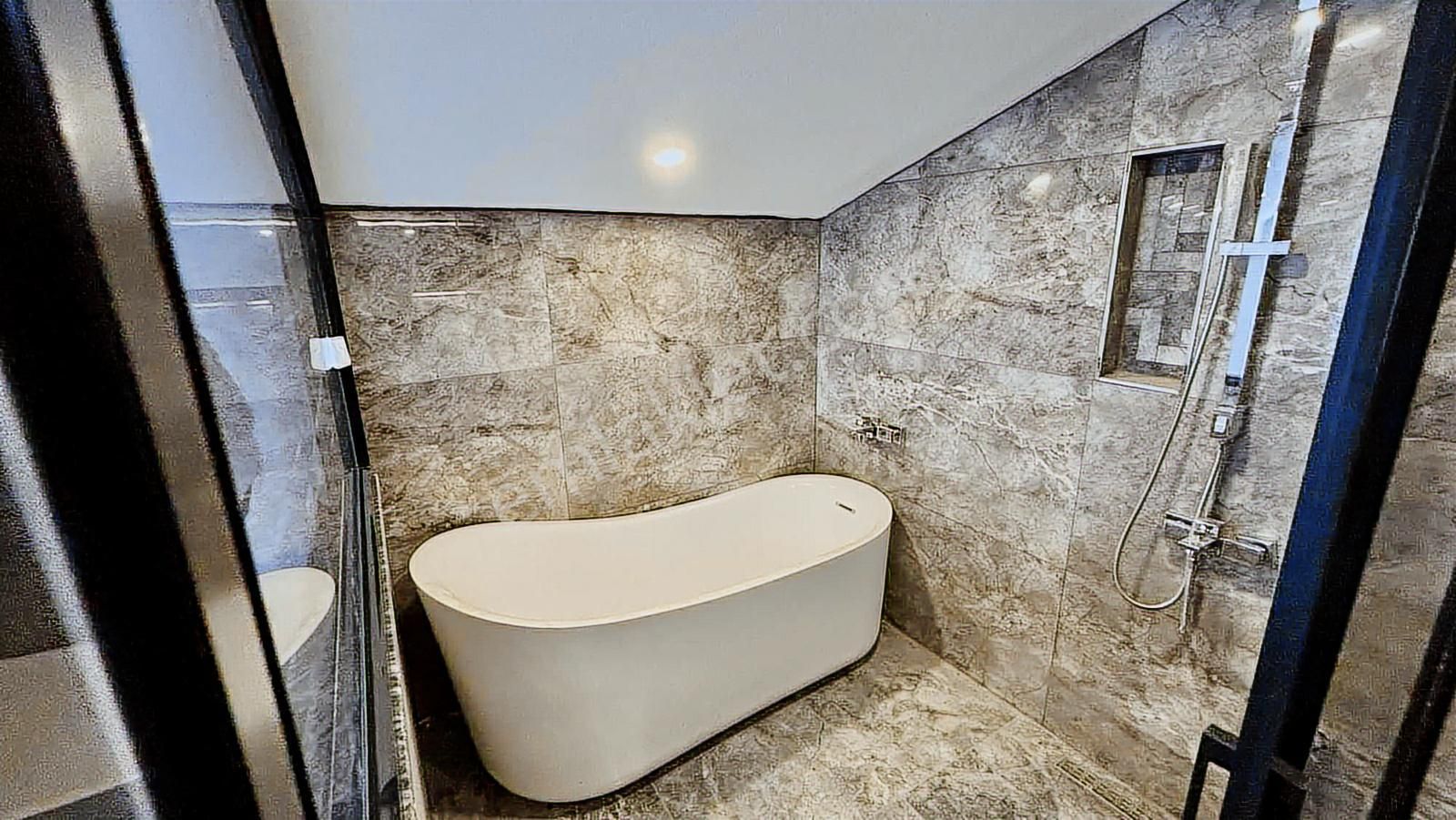 Gümüşyakada Deniz Manzaralı Yola Cephe Bahçeli Akıllı Villa - Görsel 8