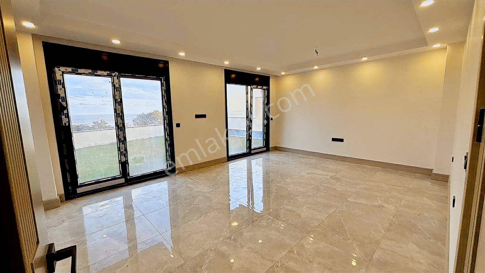 İstanbul Gümüşyaka Deniz Manzaralı Anayola Cephe Havuzlu Villa - Görsel 20