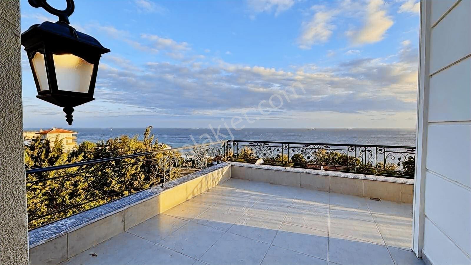 İstanbul Gümüşyaka Deniz Manzaralı Anayola Cephe Havuzlu Villa - Görsel 7