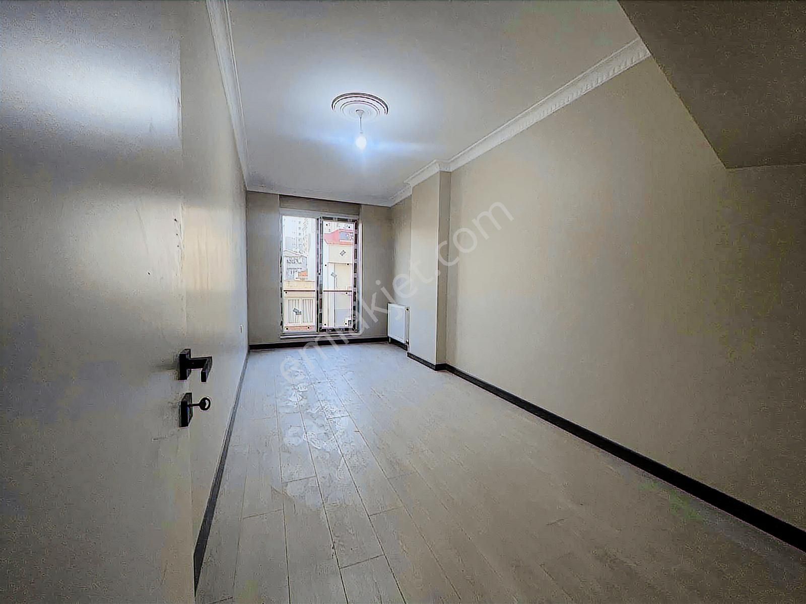 İstasyonda Cadde Üzeri 4+2 Çift Girişli Ferah Satılık Dubleks - Görsel 34