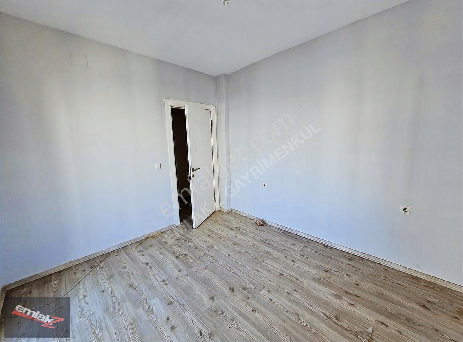 Emlak Z 'den 乂 Üniversite Cad. 乂 Doğalgaz 乂2+1 Kiralık Daire - Görsel 14