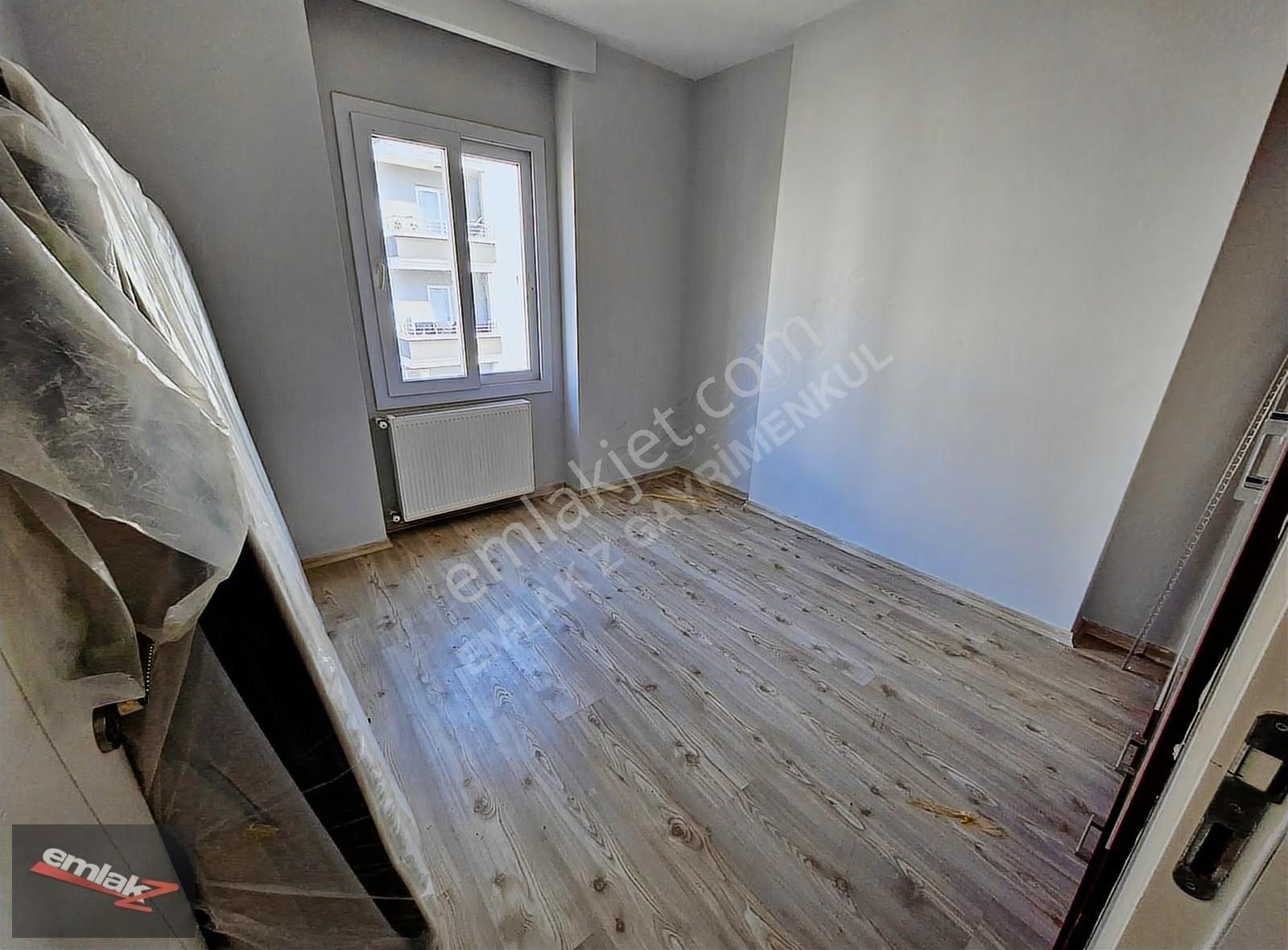 Emlak Z 'den 乂 Üniversite Cad. 乂 Doğalgaz 乂2+1 Kiralık Daire - Görsel 31
