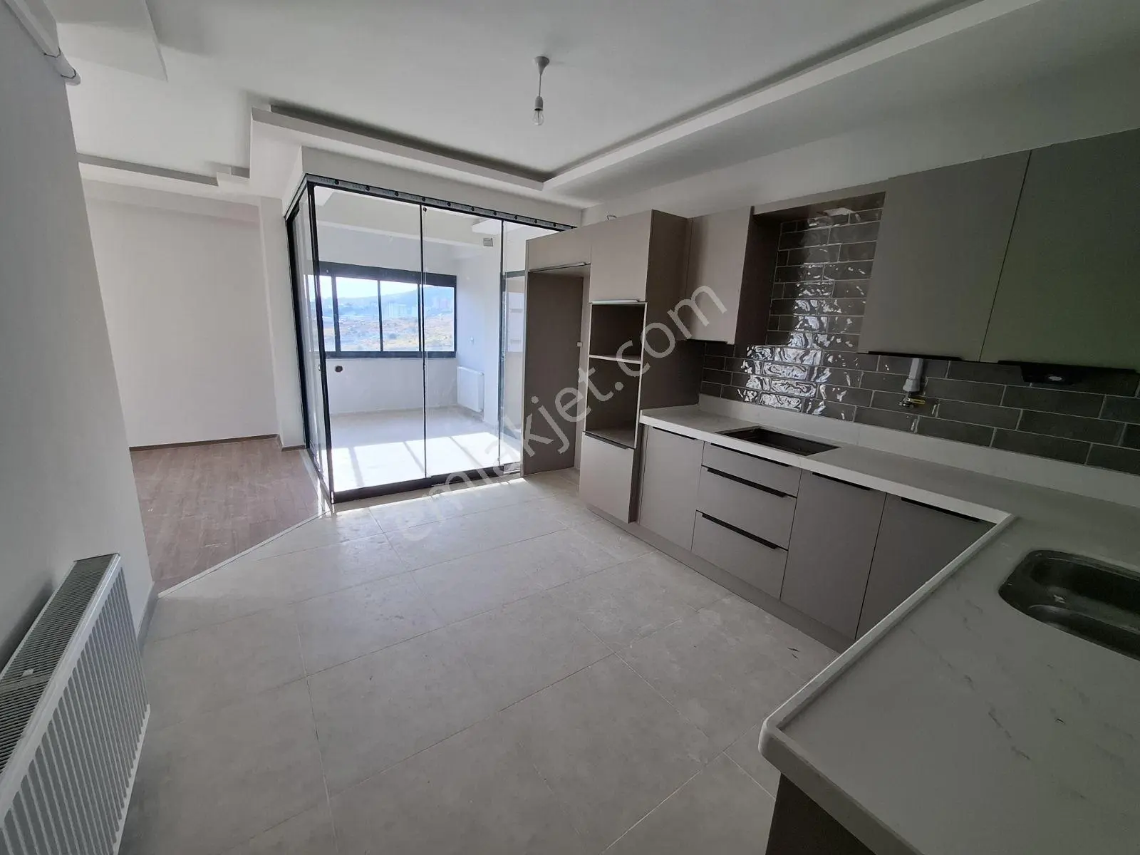 Atıcı'dan Kozan Çevreyoluna Yakın Lüks Geniş 4.5+1 Satılık Daire