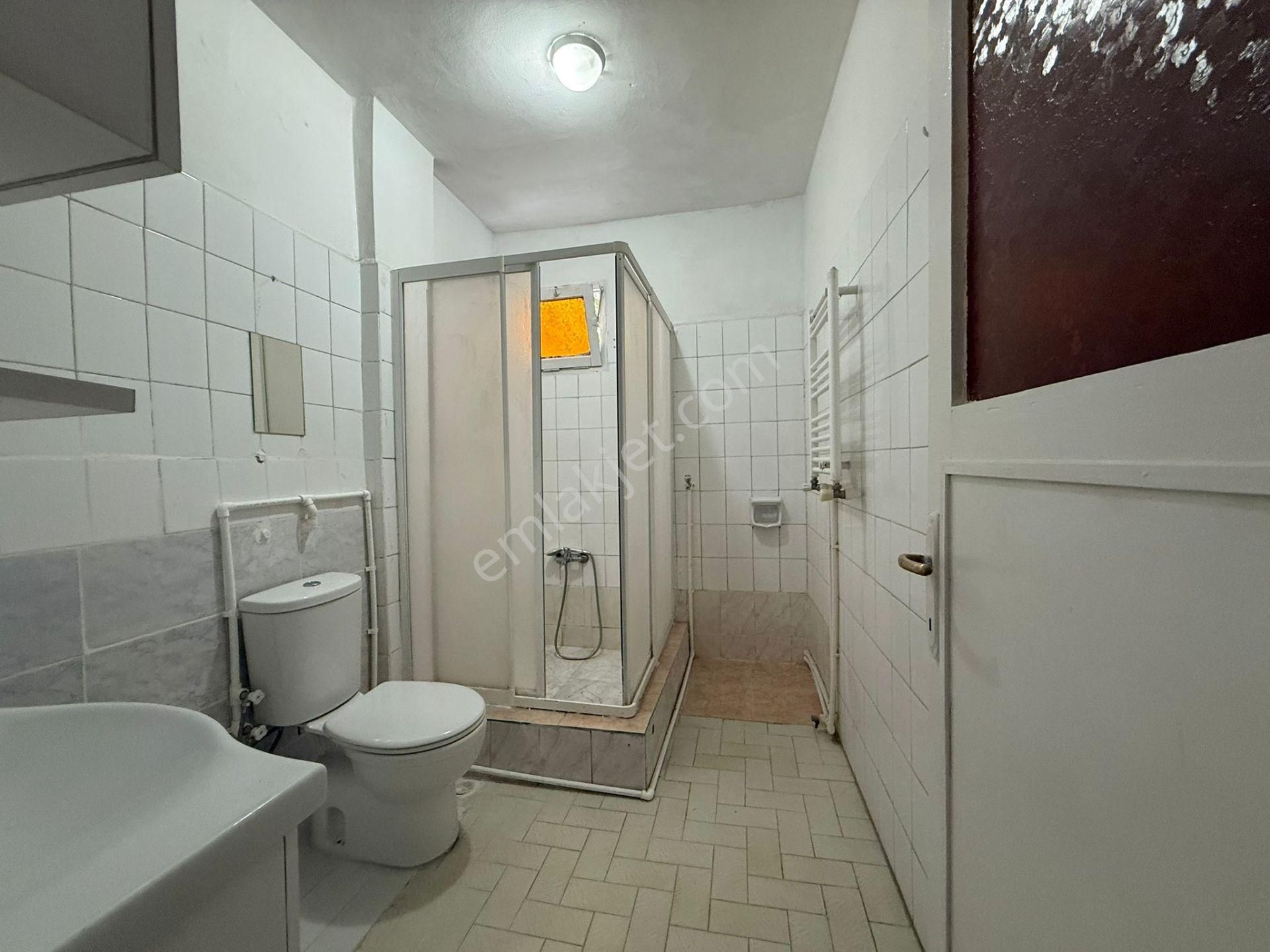 Güven Emlak Tan Metrobüse 5 Dk 1+1 Bekar Ve Ögrenciye Uygun Daire - Görsel 8