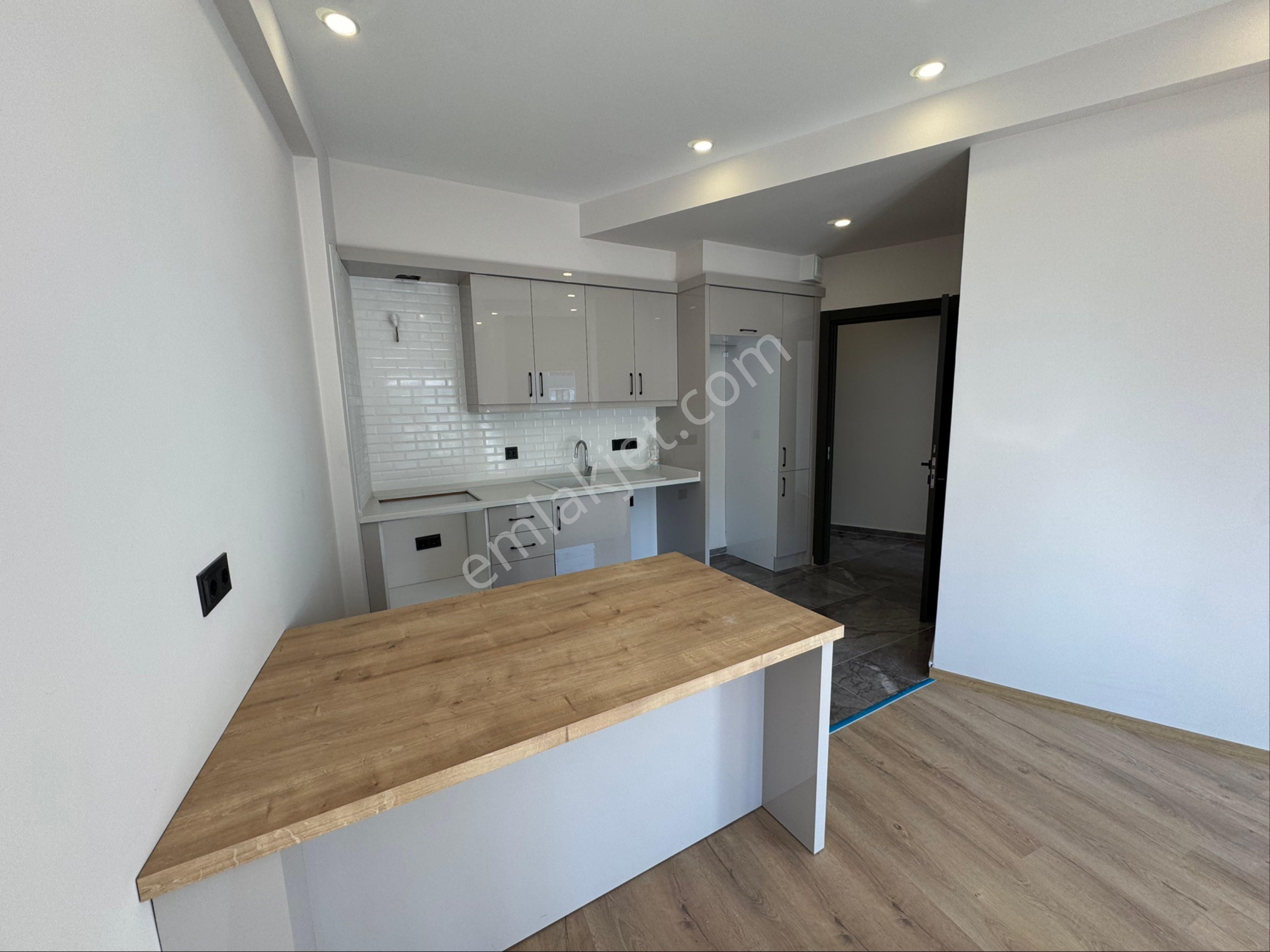 Kuşadası Güzelçamlı Merkezde Sıfır Yapım Ara Kat 2+1 Daire - Görsel 22