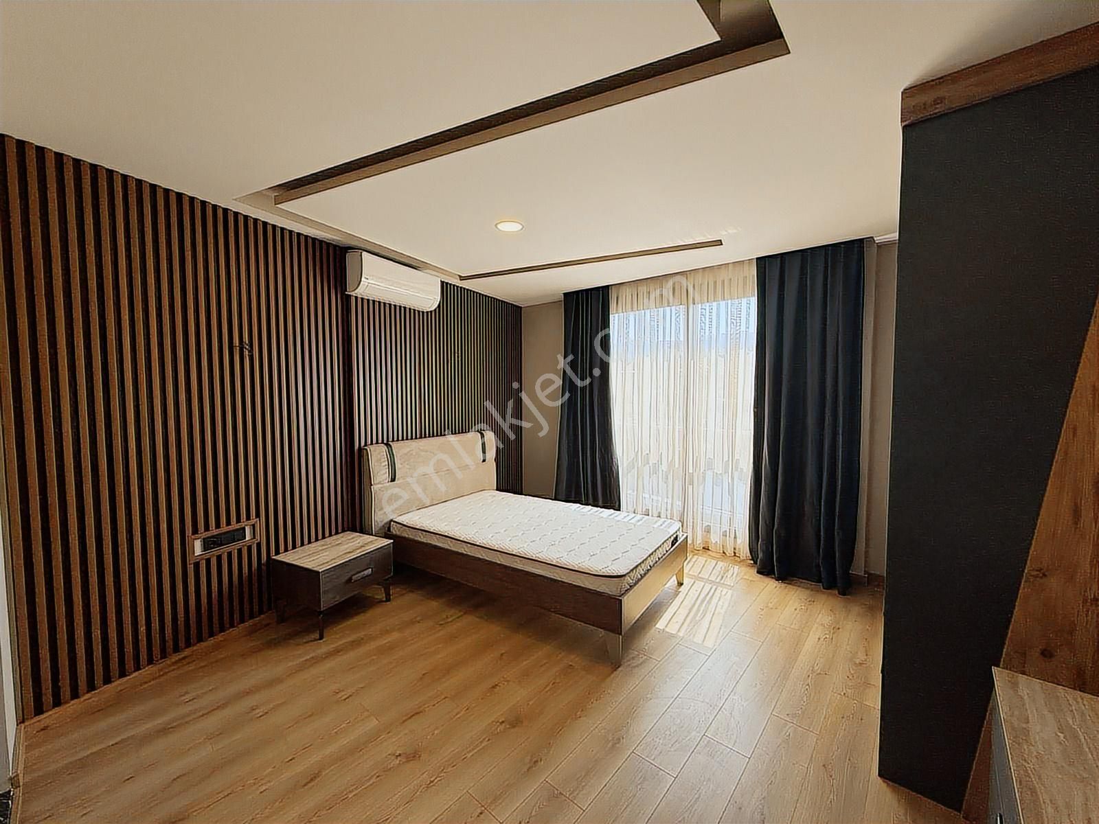 Kuşadası Merkezine Yakın 500m2 Arsa İçinde Özel Havuzlu Villa - Görsel 16