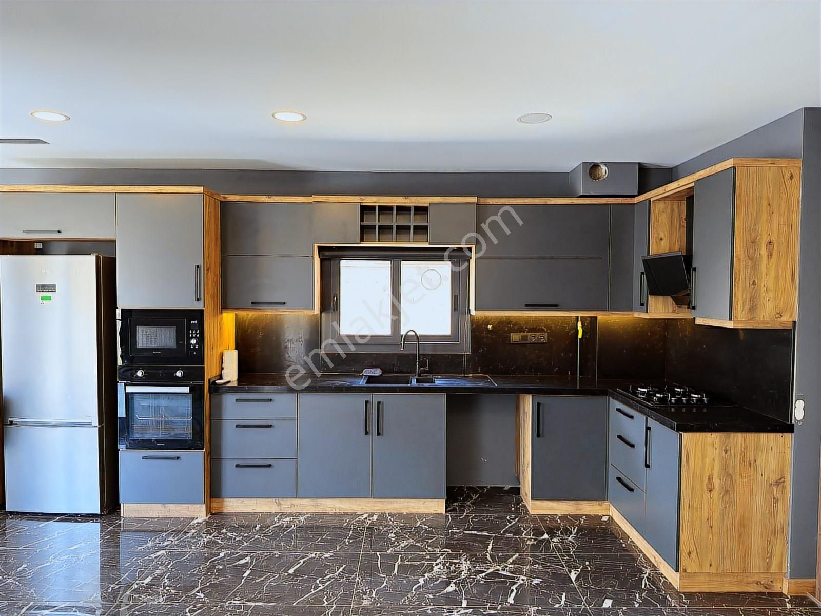 Kuşadası Merkezine Yakın 500m2 Arsa İçinde Özel Havuzlu Villa - Görsel 30