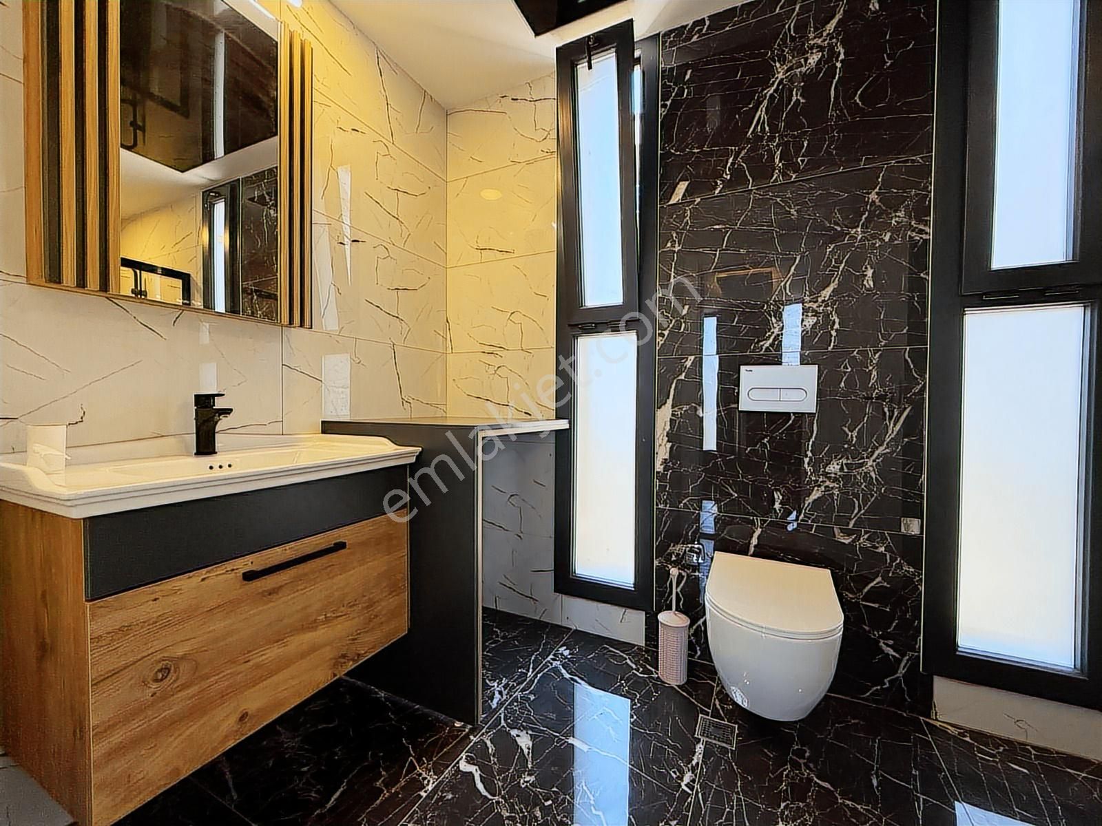 Kuşadası Merkezine Yakın 500m2 Arsa İçinde Özel Havuzlu Villa - Görsel 5