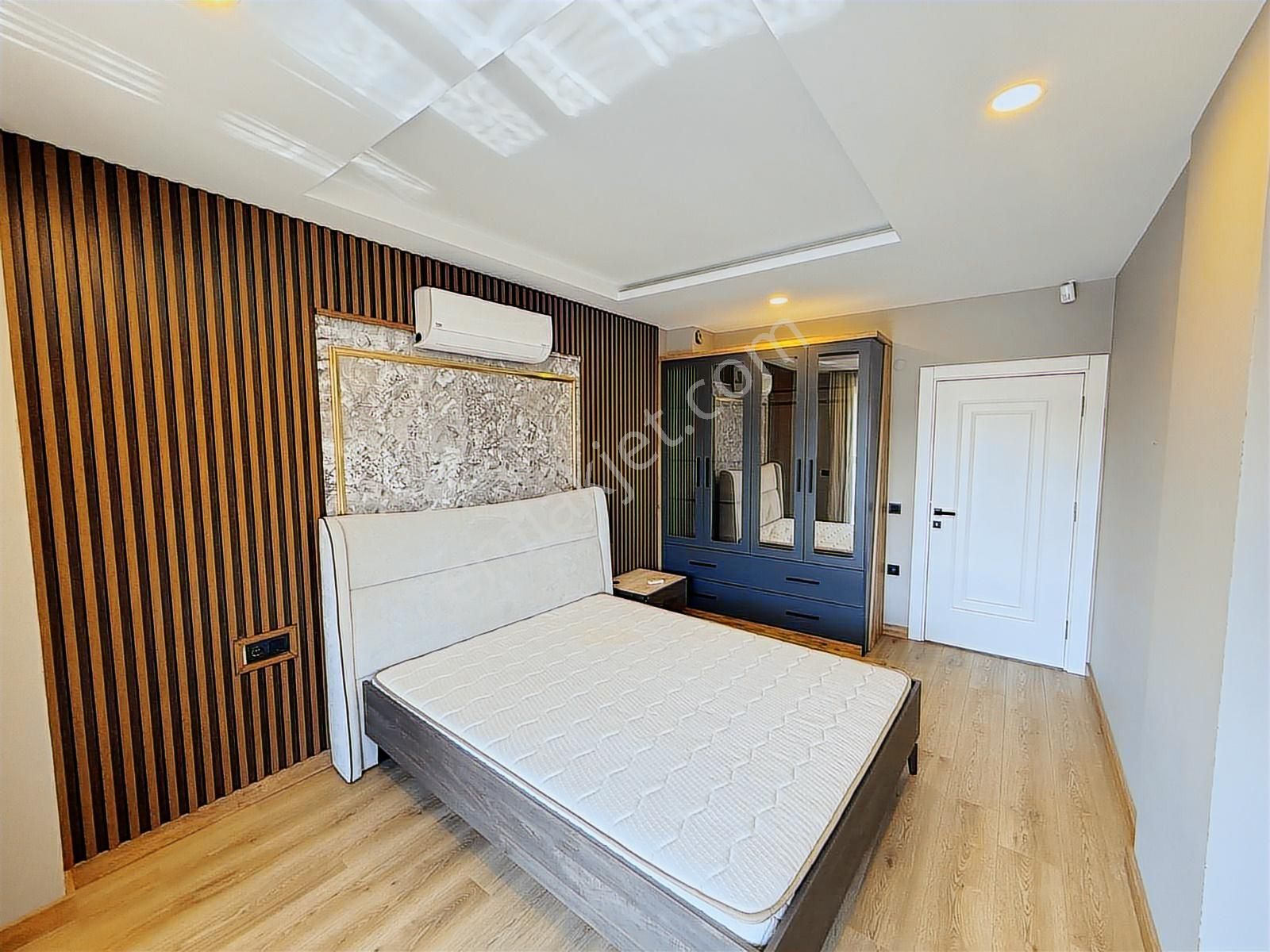 Kuşadası Merkezine Yakın 500m2 Arsa İçinde Özel Havuzlu Villa - Görsel 33