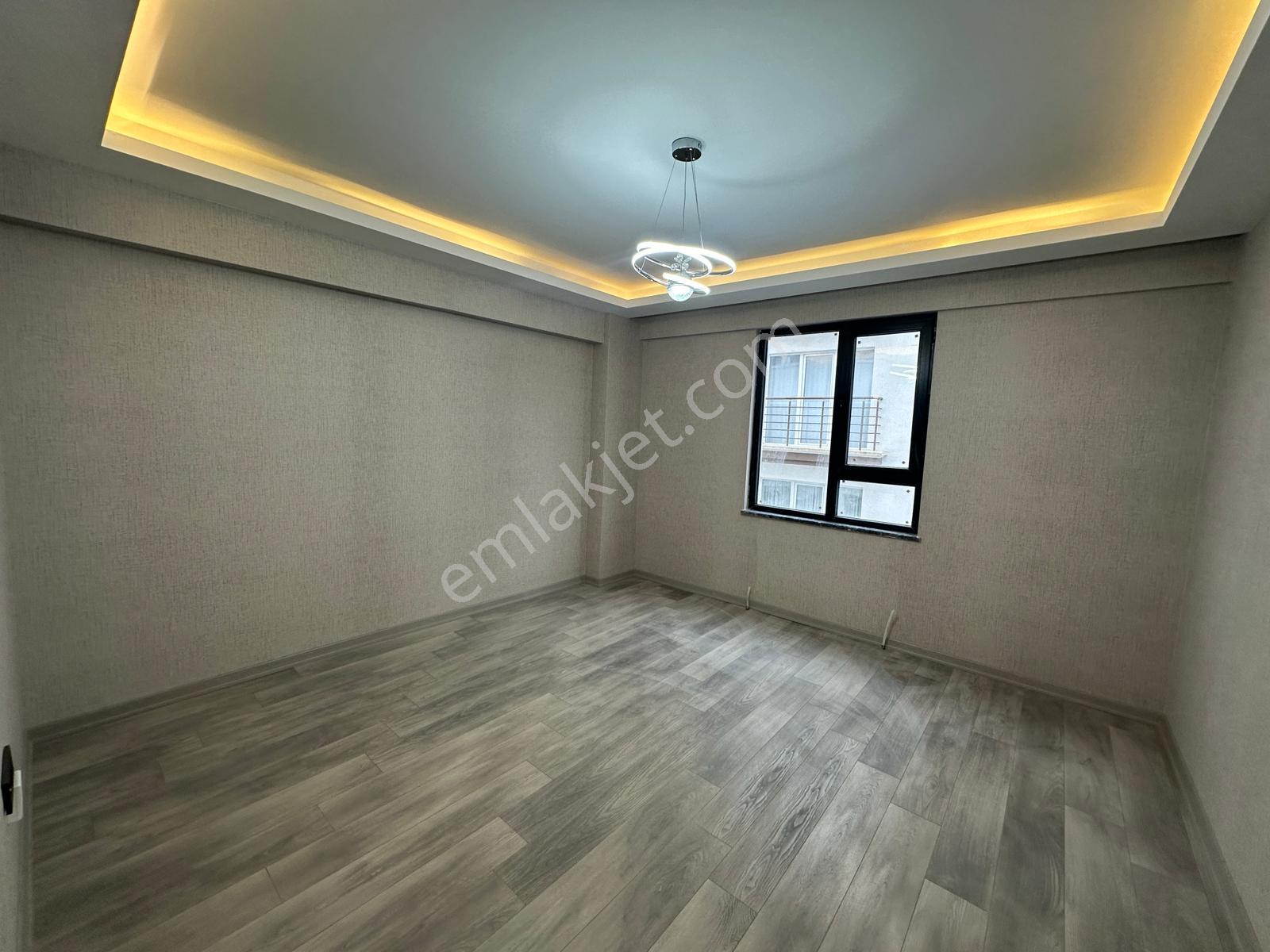 Evin Bizde Garantiden Kafkaslarda Sıfır Merkezi Konumda 4+1 Mega Lüks Giyinme Odalı - Görsel 29