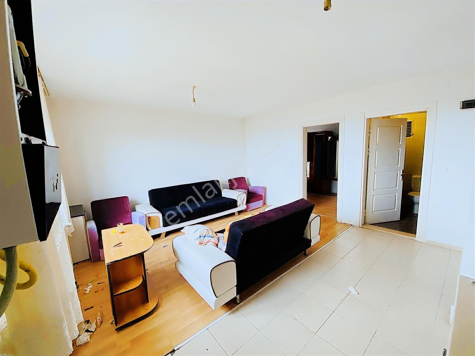 Zirvekent'te Eşyalı Katta Manzaralı Kiralık 1+1 Daire !!!