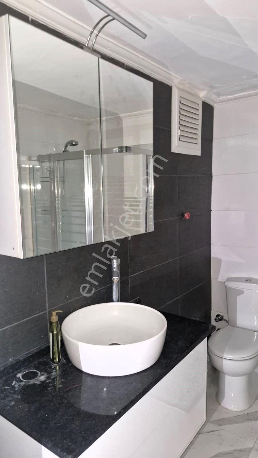 Göztepe’de Sahile Çok Yakın Asansörlü Ara Kat 3+1 - Görsel 19