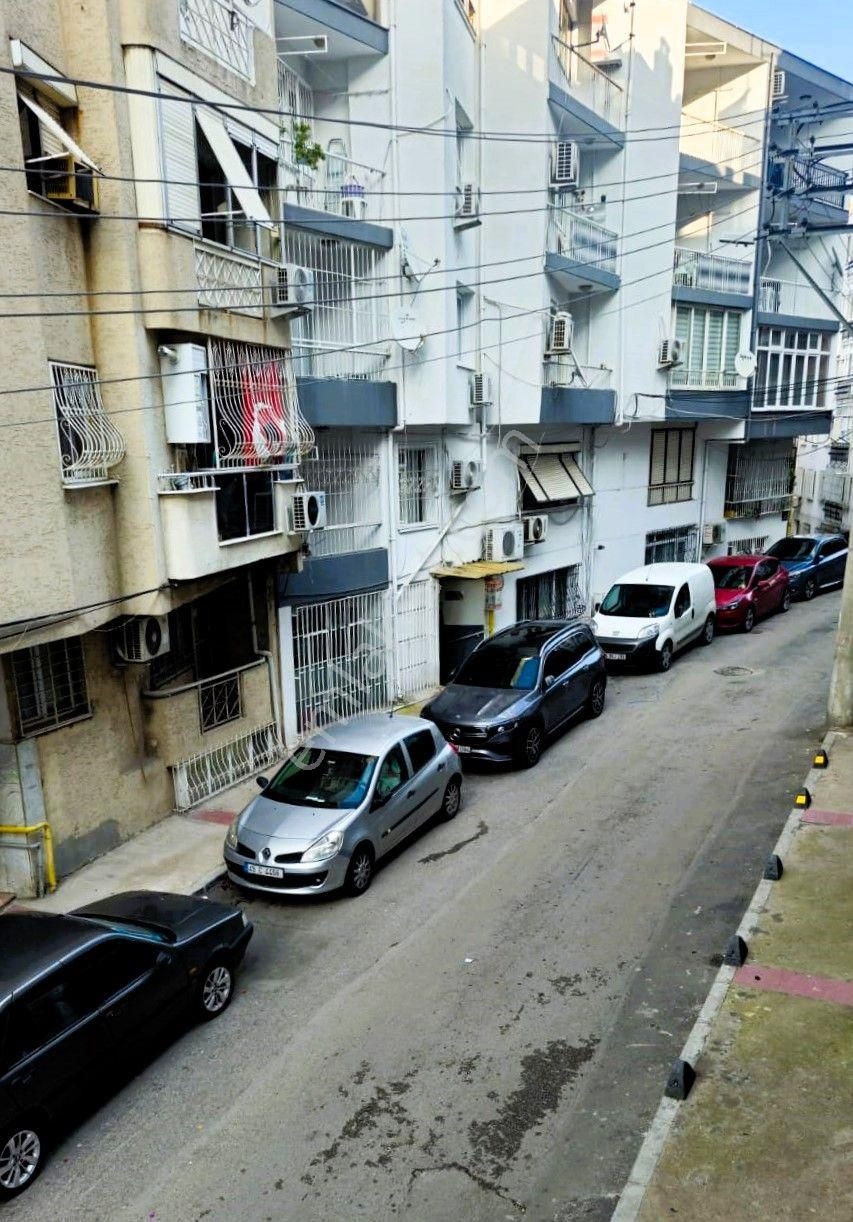 Göztepe’de Sahile Çok Yakın Asansörlü Ara Kat 3+1 - Görsel 17