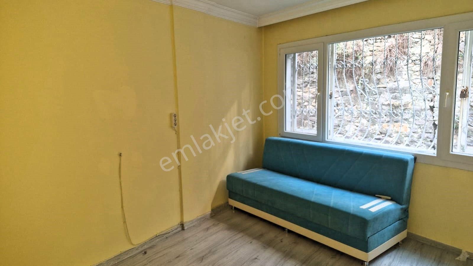 Göztepe’de Sahile Çok Yakın Asansörlü Ara Kat 3+1 - Görsel 24