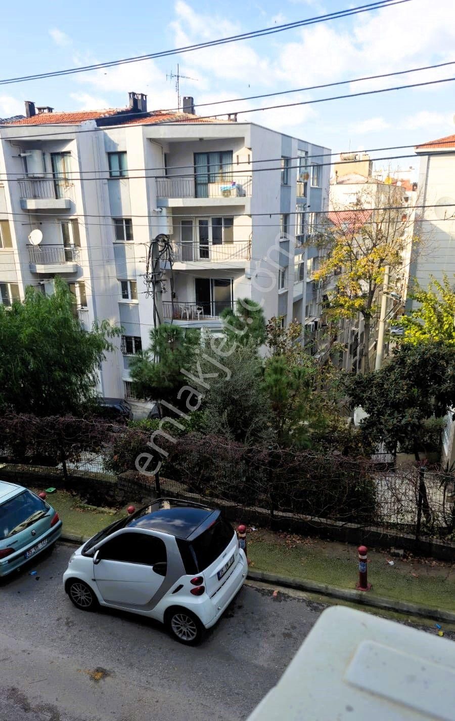 Göztepe’de Sahile Çok Yakın Asansörlü Ara Kat 3+1 - Görsel 15