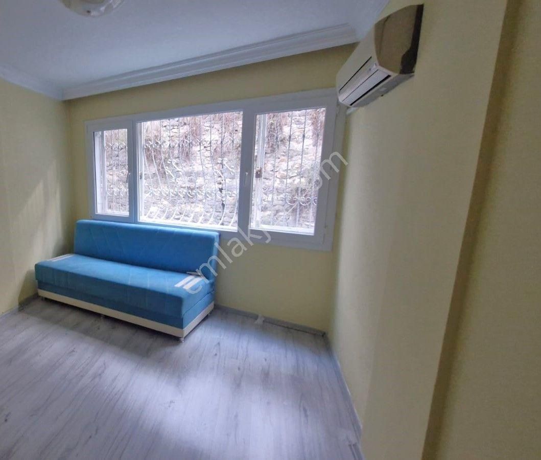 Göztepe’de Sahile Çok Yakın Asansörlü Ara Kat 3+1 - Görsel 33