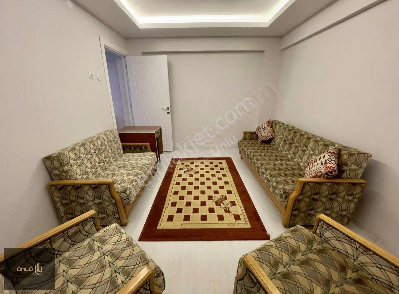 Emre Ünlü'den Ömerbey Mh'de Sahile 20 M Kiralık Full Eşyalı 2+1