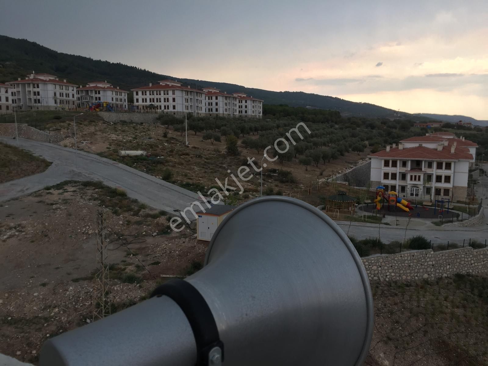 Kınık Fatıh Mahallesı Toki Konutları İçerısınde Kıralık Tıcarı Dükkanlar - Görsel 3