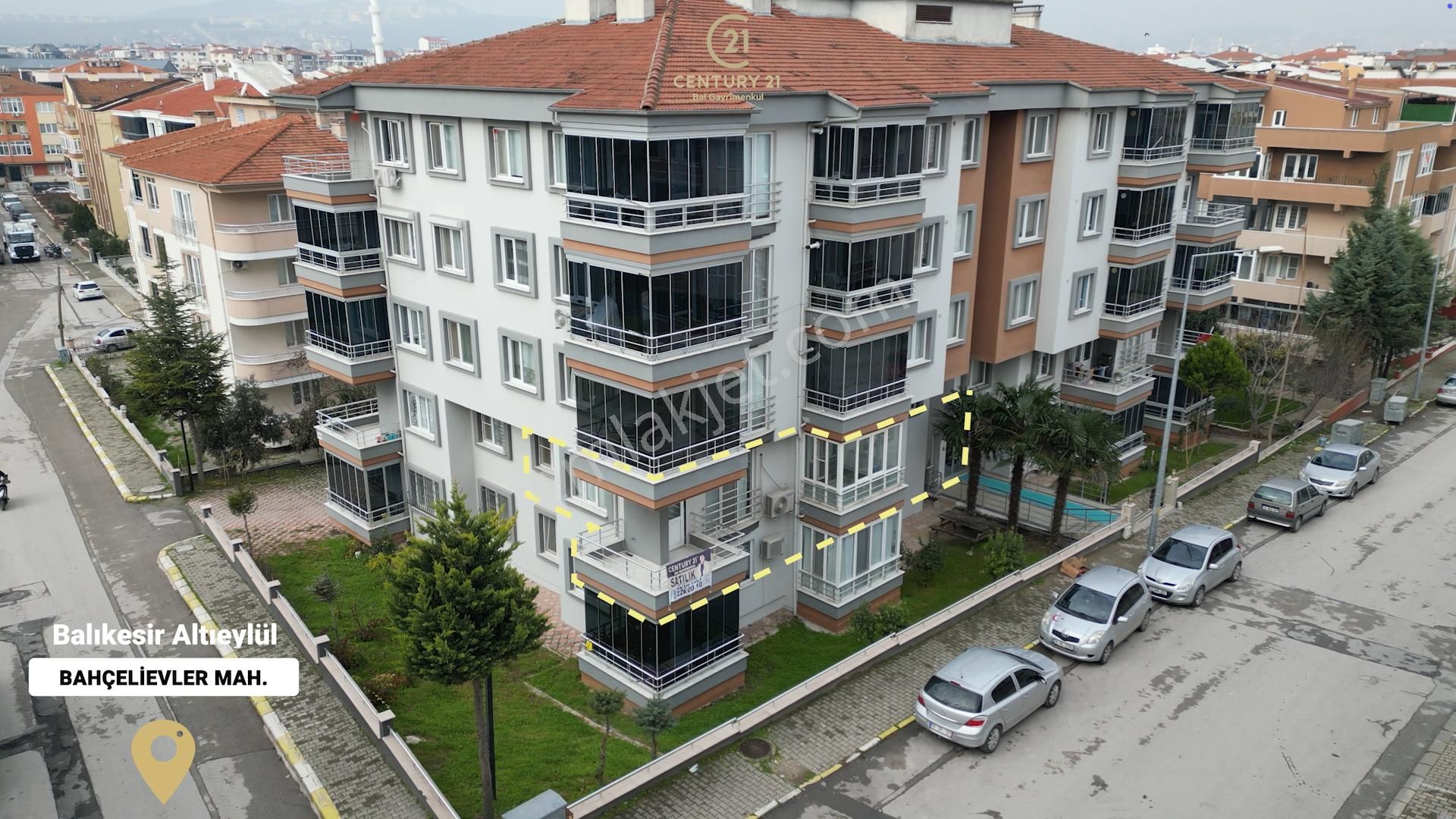 C21 Bal'dan Bahçelievler Mah.'de Satılık 3+1 Daire