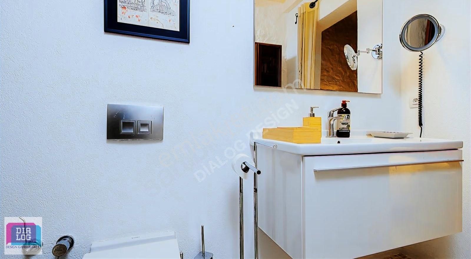 Alaçatı Hacımemiş'de Merkezi Konumda Çok Özel Dubleks Taş Ev - Görsel 19