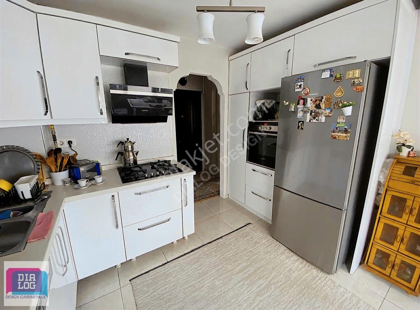 Bahçelievler Geniş Sokak Üç Cepheli 3+1 Ara Kat Satılık Daire - Görsel 6