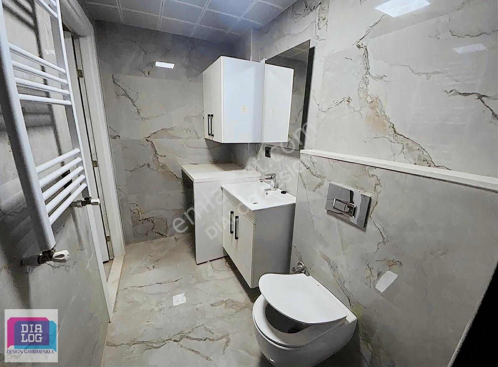 Demirköprü Cadde Üzeri İzbana Yakın 1+1 Kiralık Daire - Görsel 5