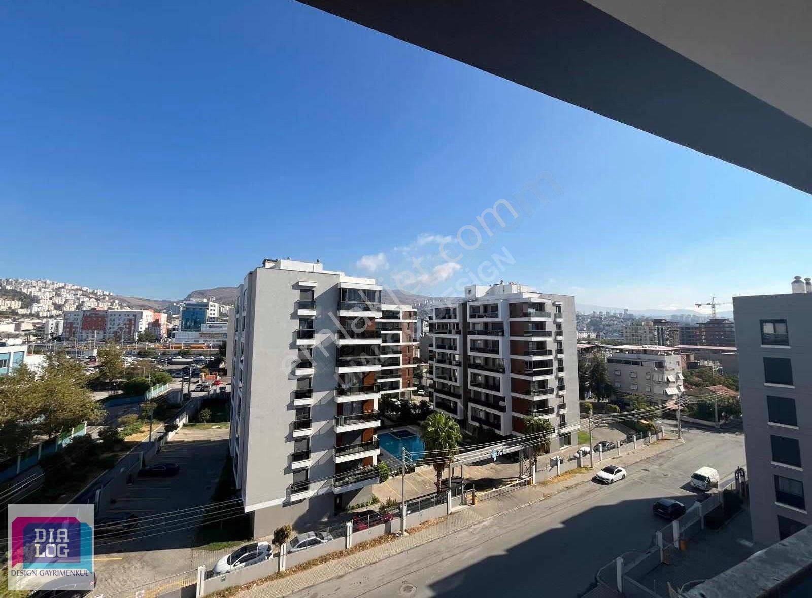 Ataşehir Merkezde Nezih Sıfır 3+1