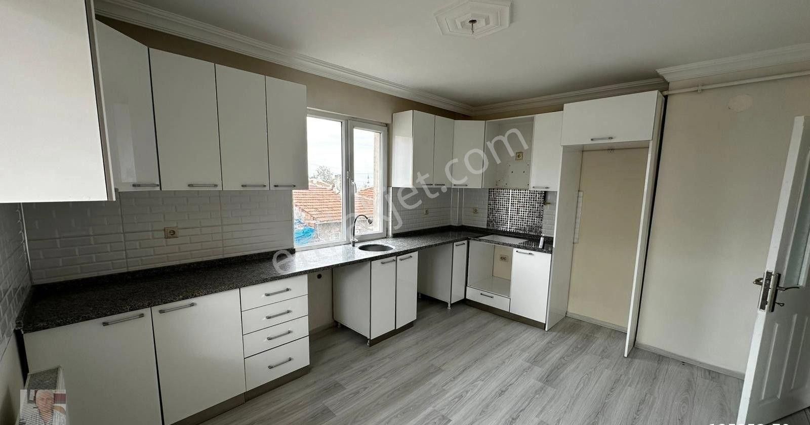 Erenköy Mah. Kıbrıs Bulvarı Zübeyda Hanım İlkokul Yakını Daire - Görsel 14