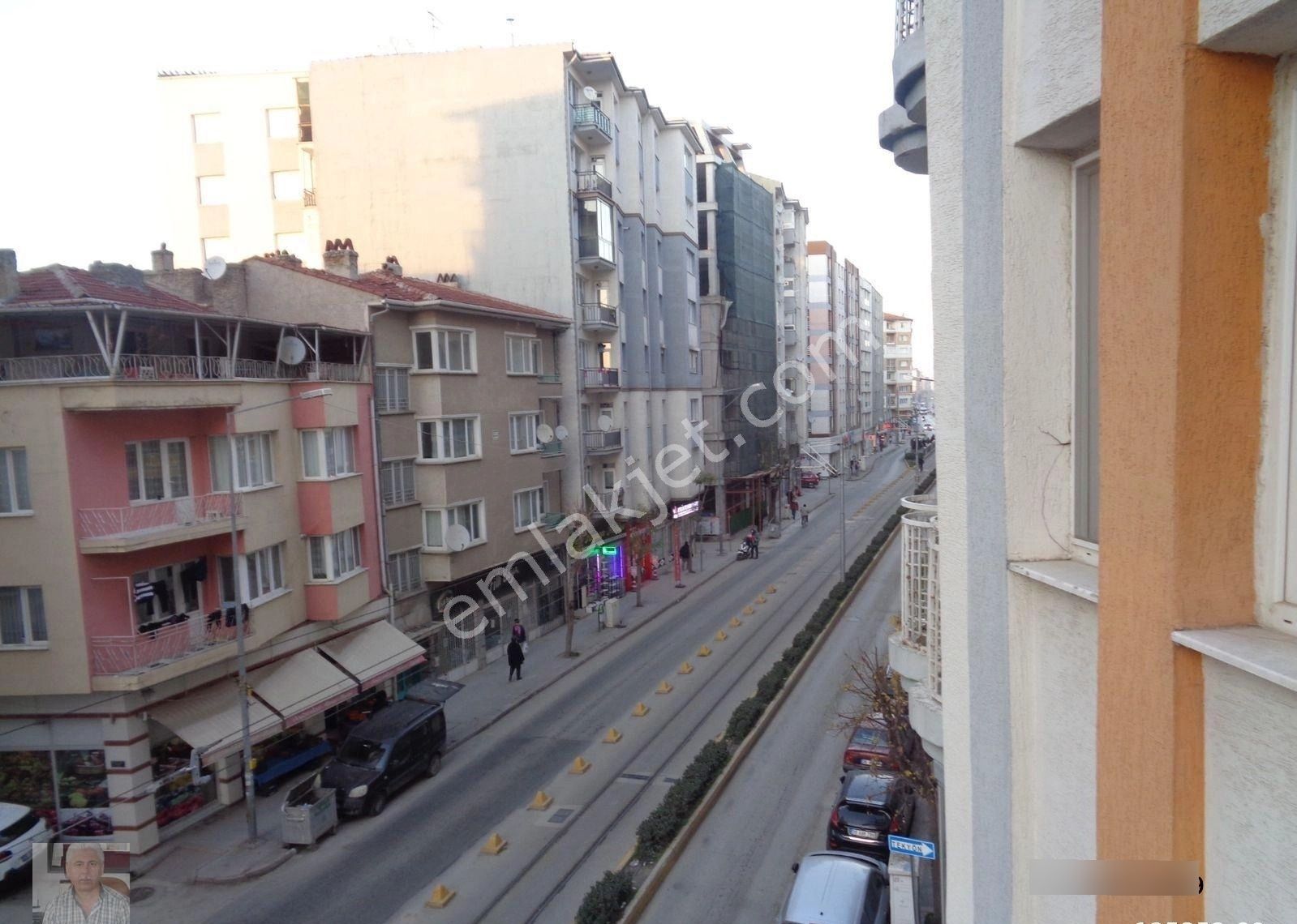 Mamure Mah. Mamure Cami Yanı Arakat Daire - Görsel 6