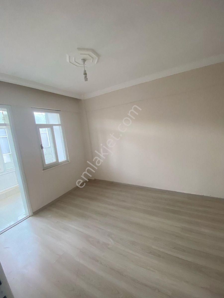 Aşşağıhisar Delta Düğün Salonu Yakınında 2+1 3. Kat Satılık Dair - Görsel 2