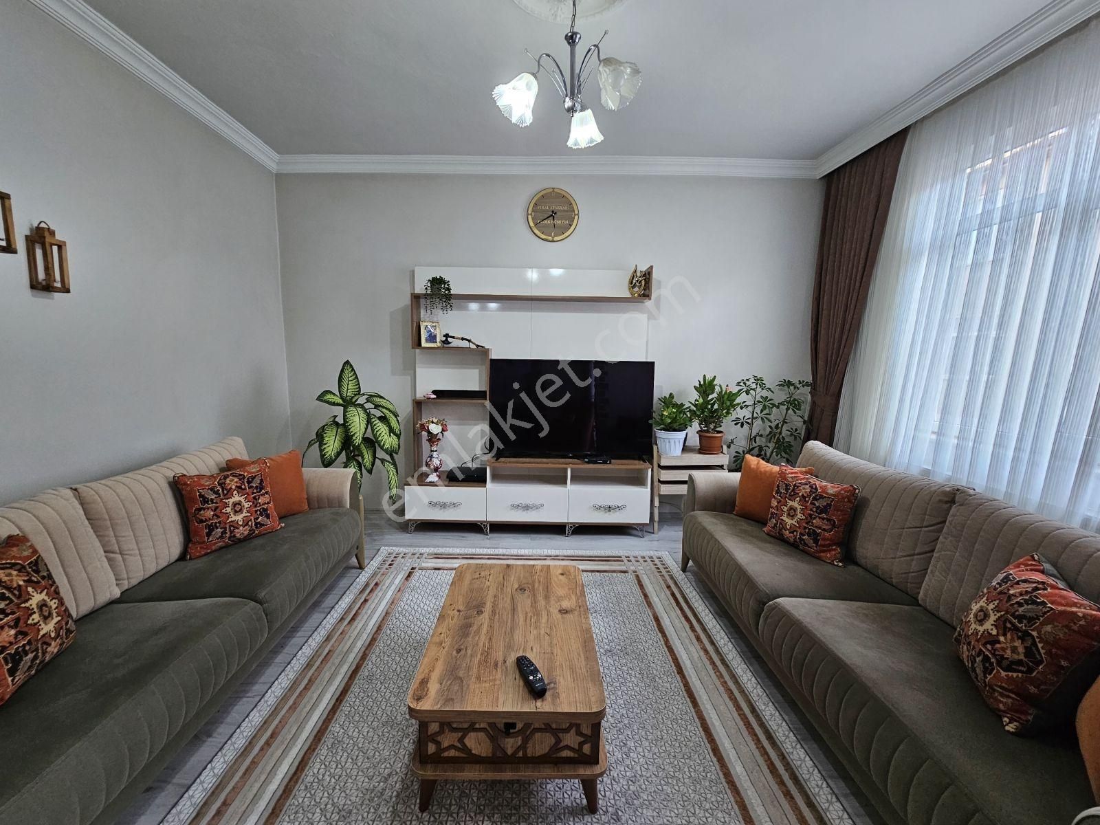 Metin Gönülalan'dan Dumlupınar'da Bakımlı 3+1 Daire - Görsel 3