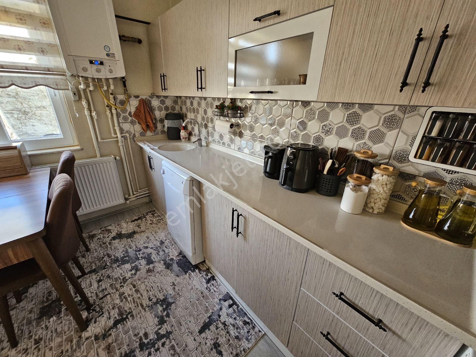 Metin Gönülalan'dan Dumlupınar'da Bakımlı 3+1 Daire - Görsel 15