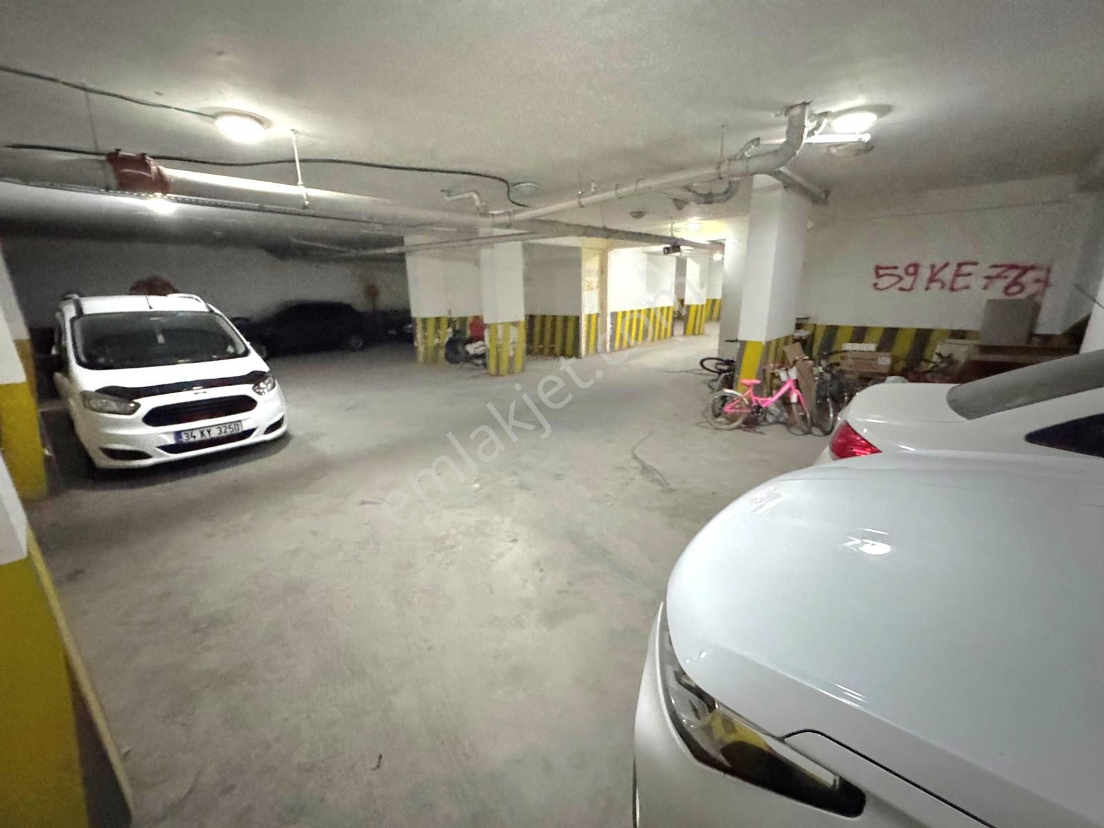 Pusula İnş.tan 50 Yıl Mah Cadeye Yakın Otoparklı 100m2 4kkat Dai - Görsel 12