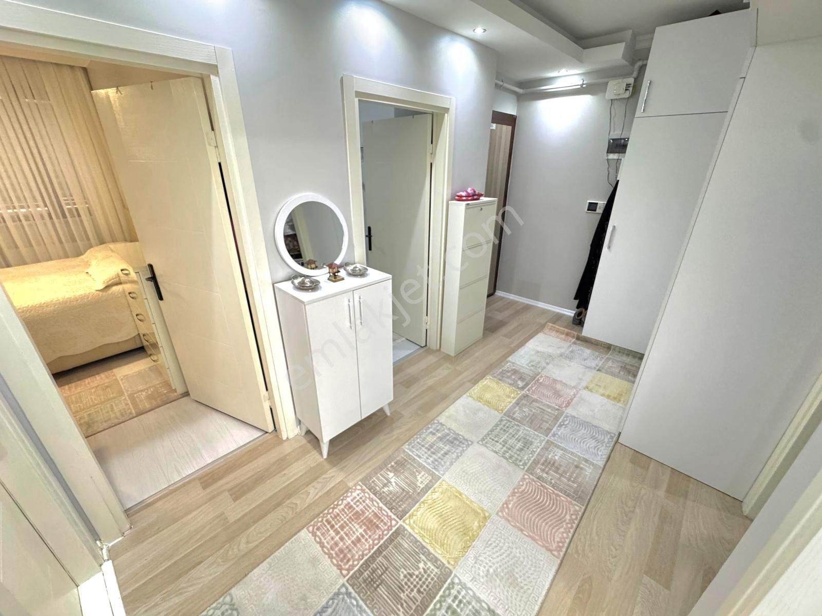 Pusula İnş.tan 50 Yıl Mah Cadeye Yakın Otoparklı 100m2 4kkat Dai - Görsel 23