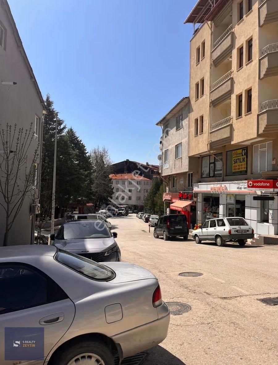 !! Fiyat Düştü !!iskilip Merkezde Belediye Karşısı 2+1 Büro&ofis - Görsel 12