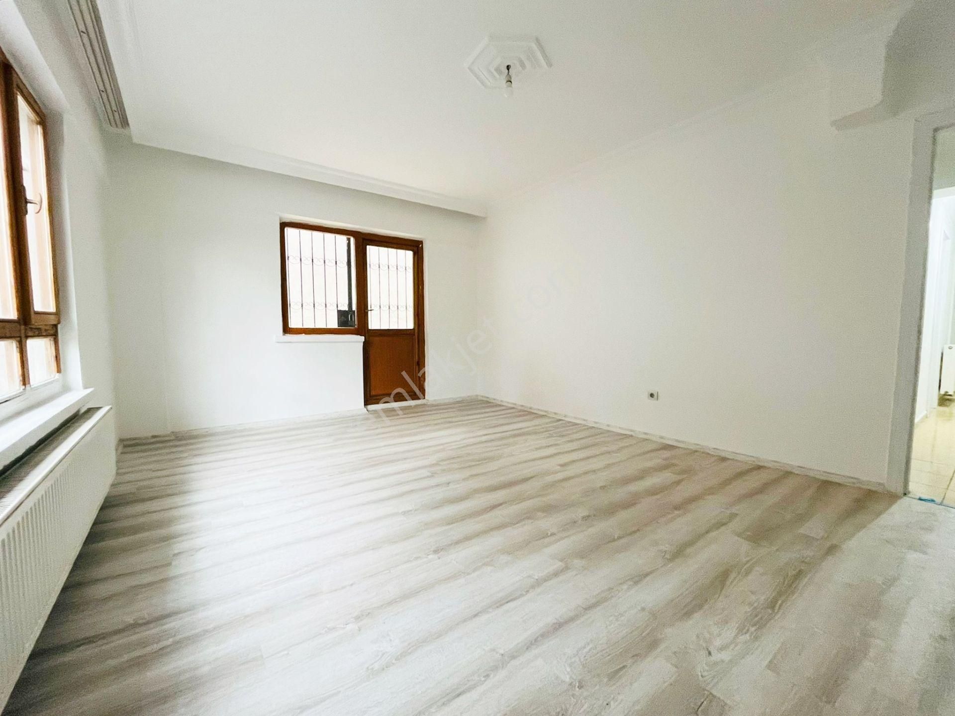 Tuzluçayır'da Natoyolu Cad. Dibi Giriş Katta Satılık 3+1 Daire !!! - Görsel 4