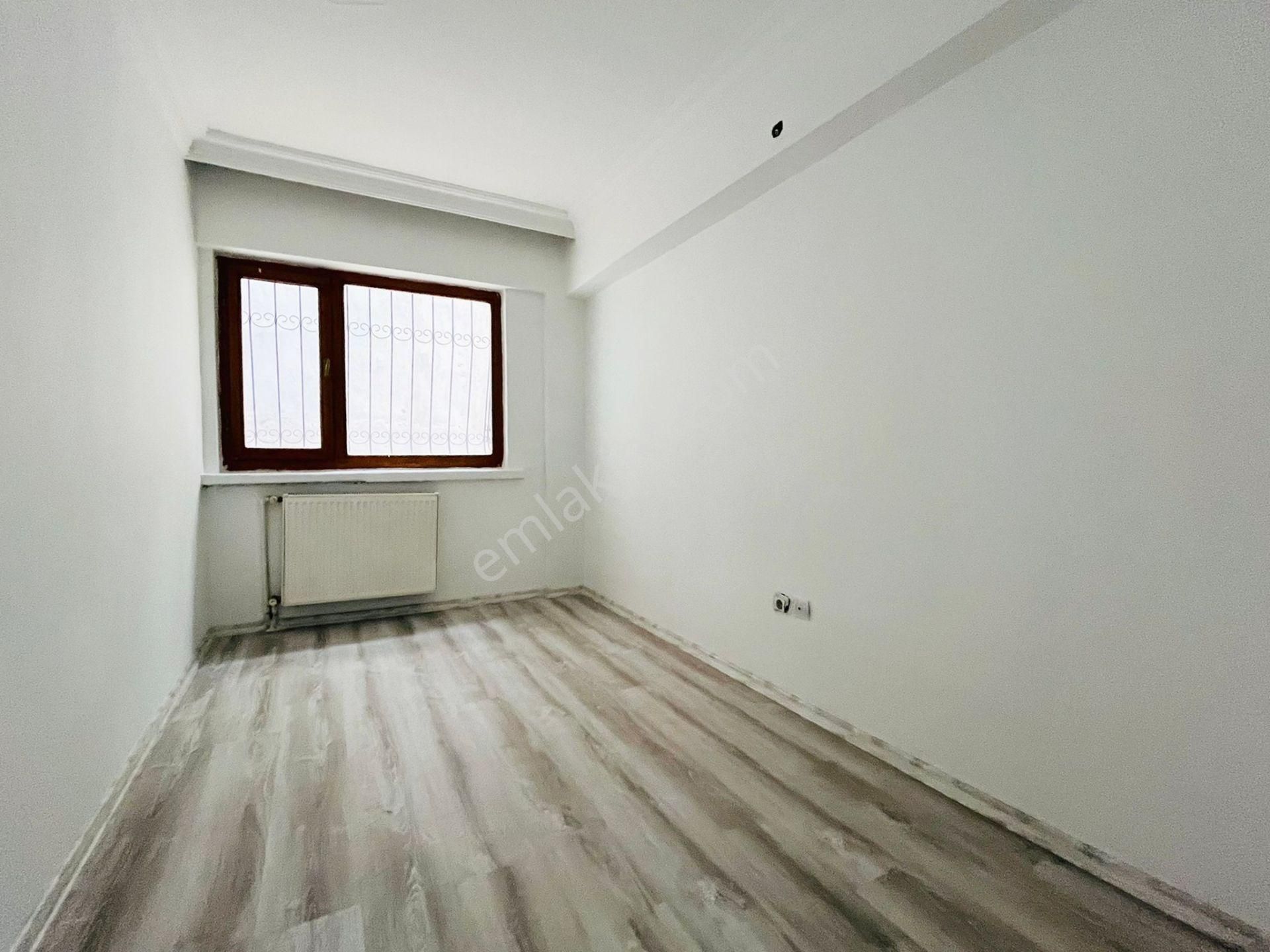 Tuzluçayır'da Natoyolu Cad. Dibi Giriş Katta Satılık 3+1 Daire !!! - Görsel 8