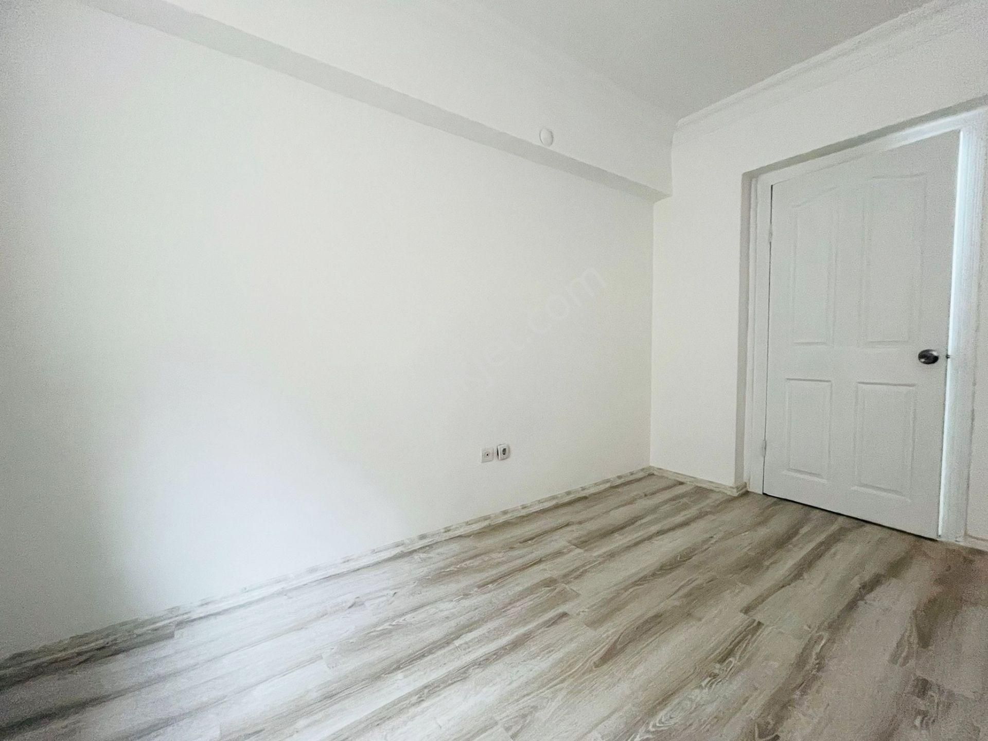 Tuzluçayır'da Natoyolu Cad. Dibi Giriş Katta Satılık 3+1 Daire !!! - Görsel 12