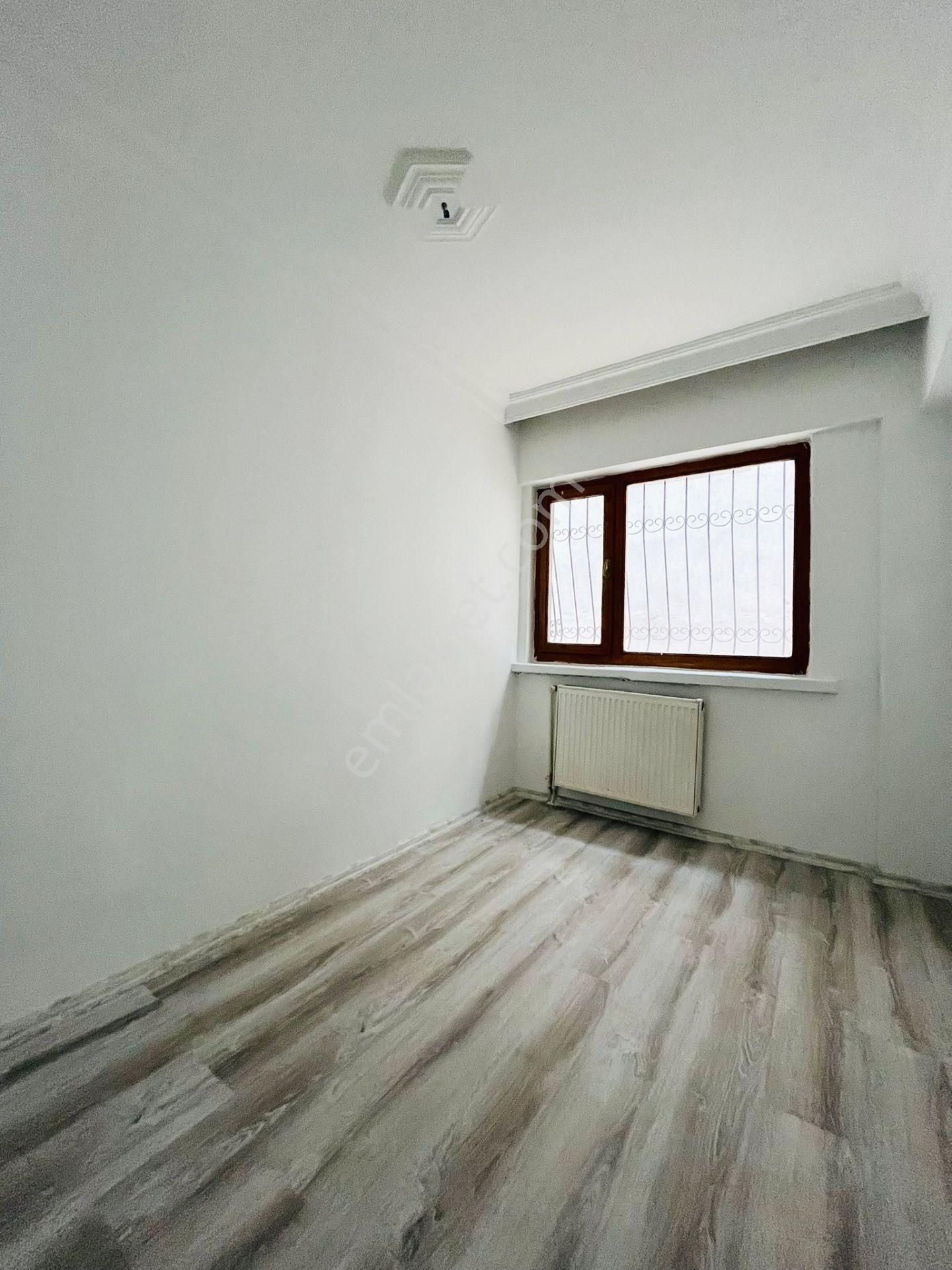 Tuzluçayır'da Natoyolu Cad. Dibi Giriş Katta Satılık 3+1 Daire !!! - Görsel 5