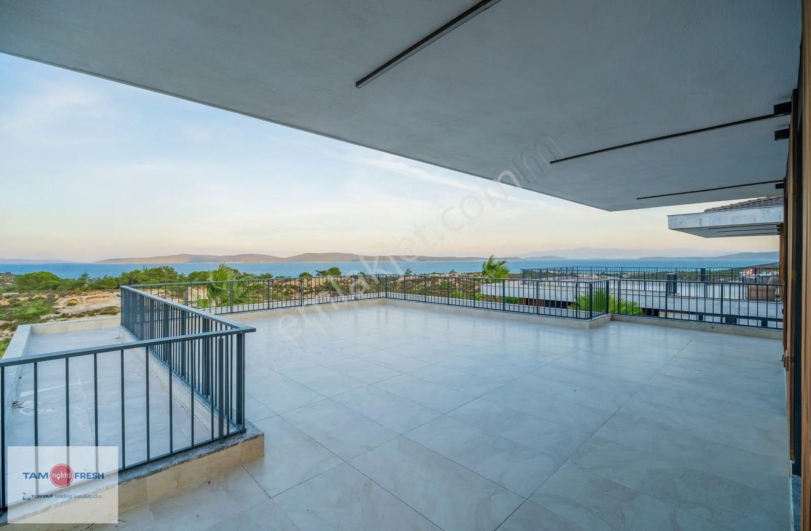 Mordoğan'da Terrace House Sitesinde Satılık 3+1 Villa - Görsel 27