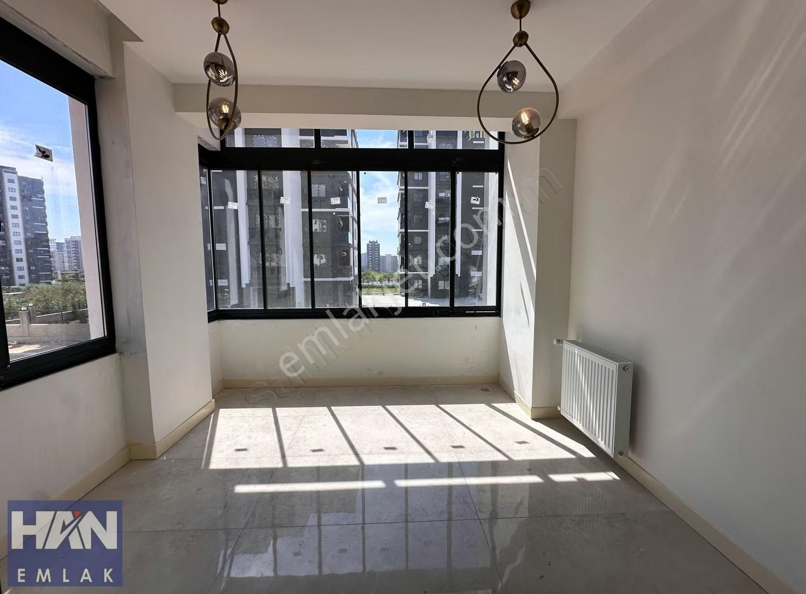 Han Emlak'tan Akdeniz Mah'de Site İçi Lüks Satılık 2.5+1 - Görsel 8