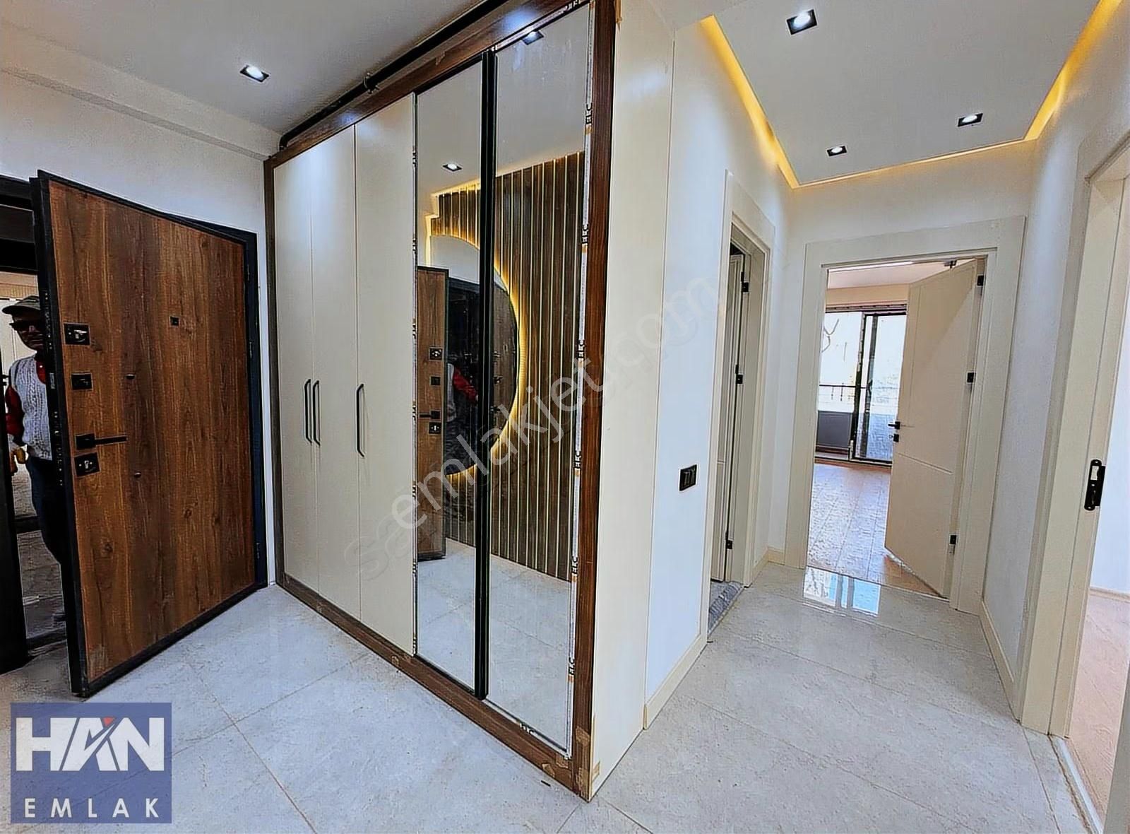 Han Emlak'tan Akdeniz Mah'de Site İçi Lüks Satılık 2.5+1 - Görsel 9