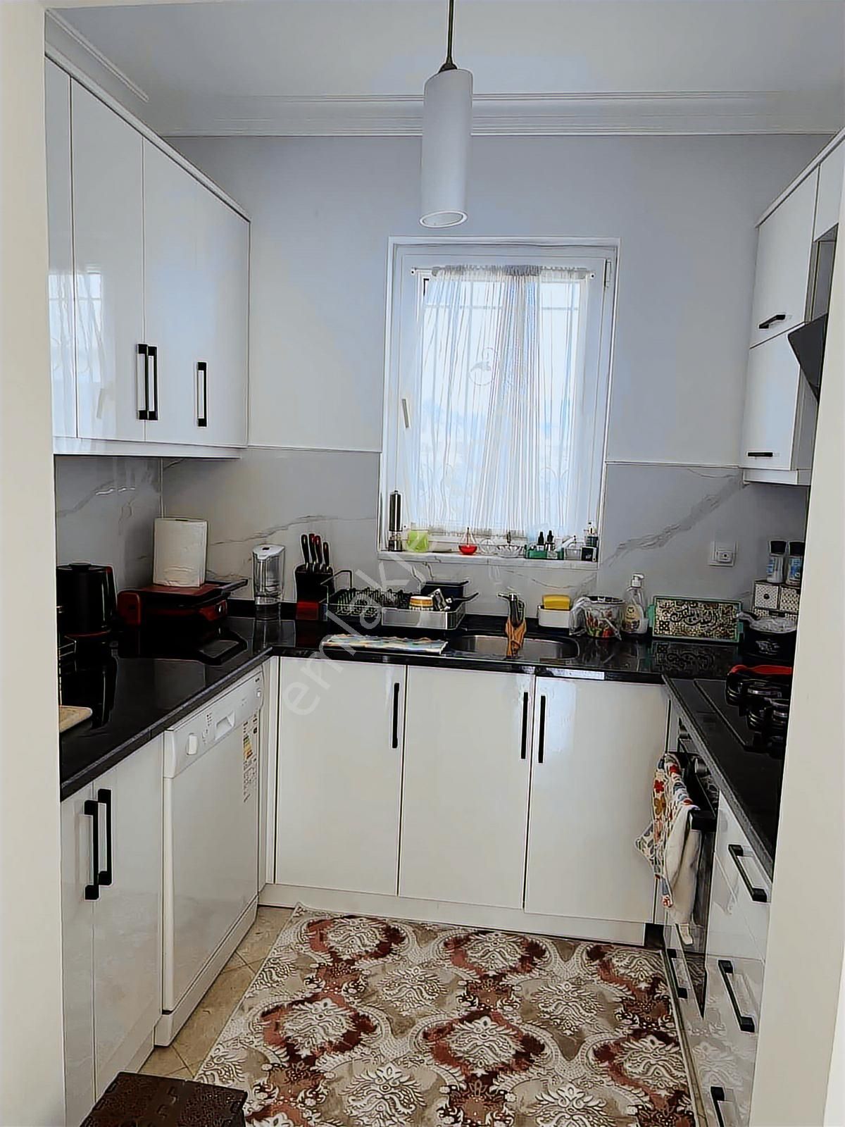 Denize Sıfır Site İçinde Birleşik Nizam Villa - Görsel 32