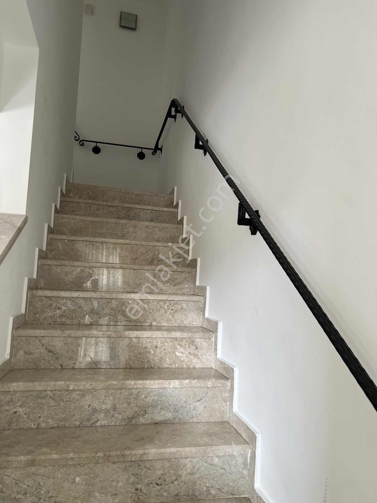 Denize Sıfır Site İçinde Birleşik Nizam Villa - Görsel 23