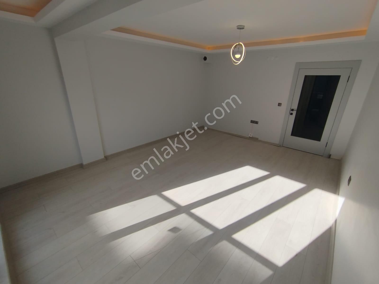 Sincan Mendereste Cadde Üzeri Ful Yapılı Sıfır 2+1 Daire Nd Arttan - Görsel 16