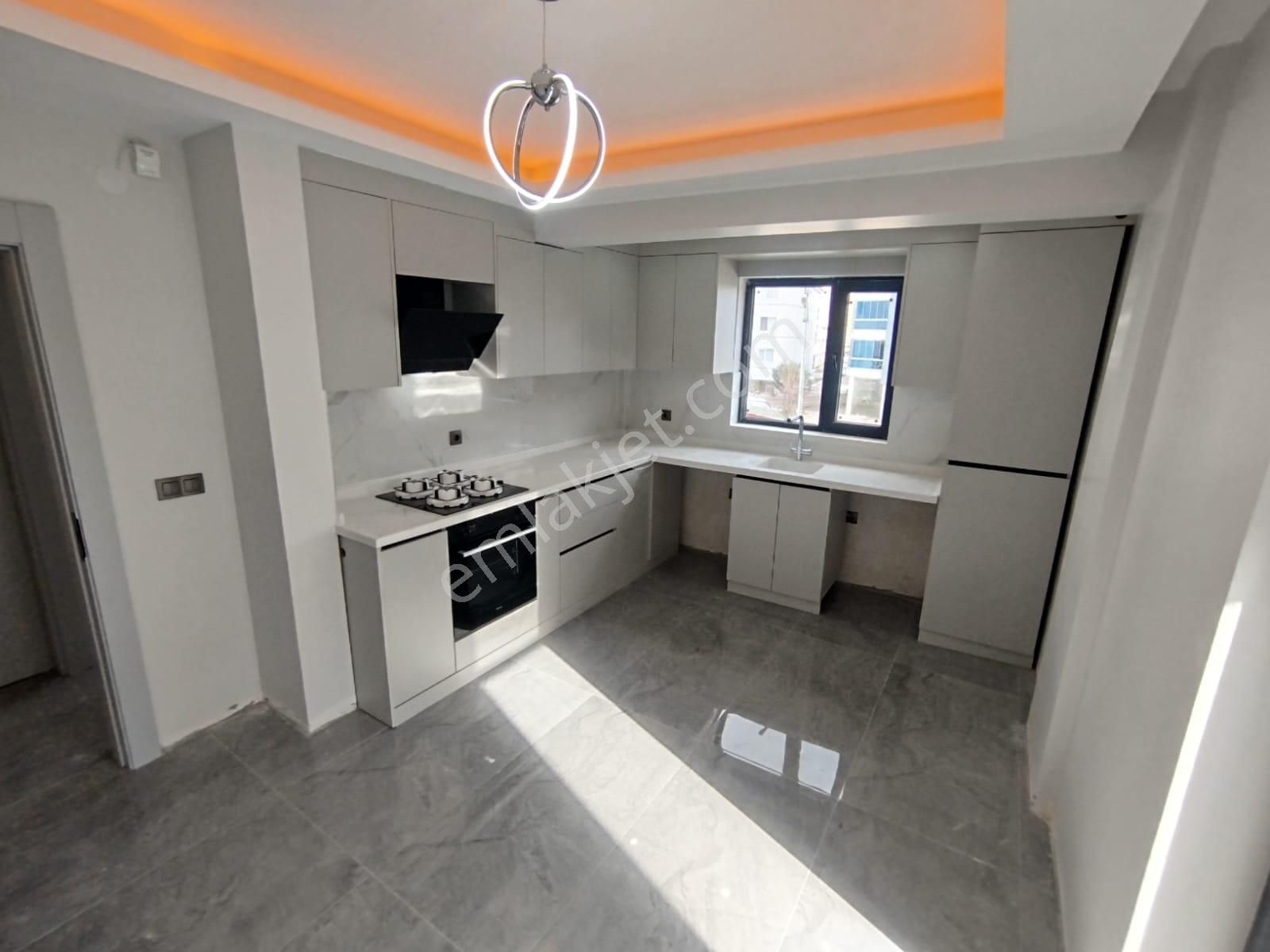 Sincan Mendereste Cadde Üzeri Ful Yapılı Sıfır 2+1 Daire Nd Arttan - Görsel 4