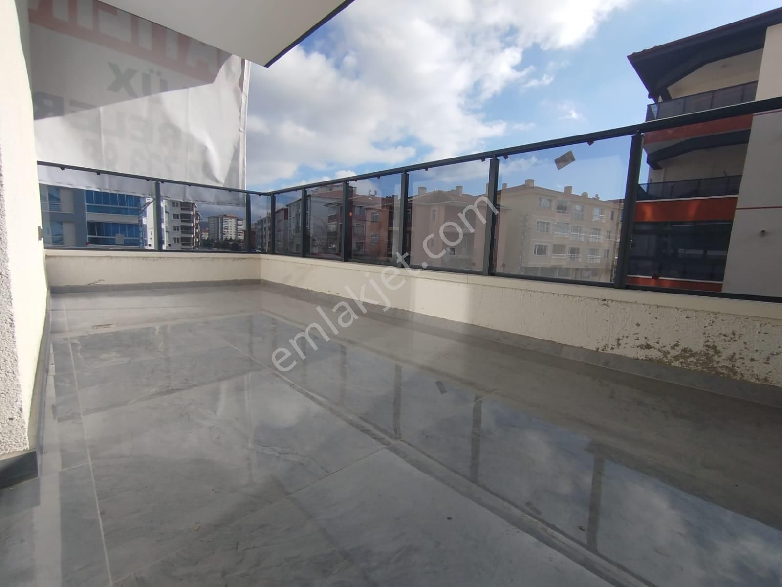 Sincan Mendereste Cadde Üzeri Ful Yapılı Sıfır 2+1 Daire Nd Arttan - Görsel 10