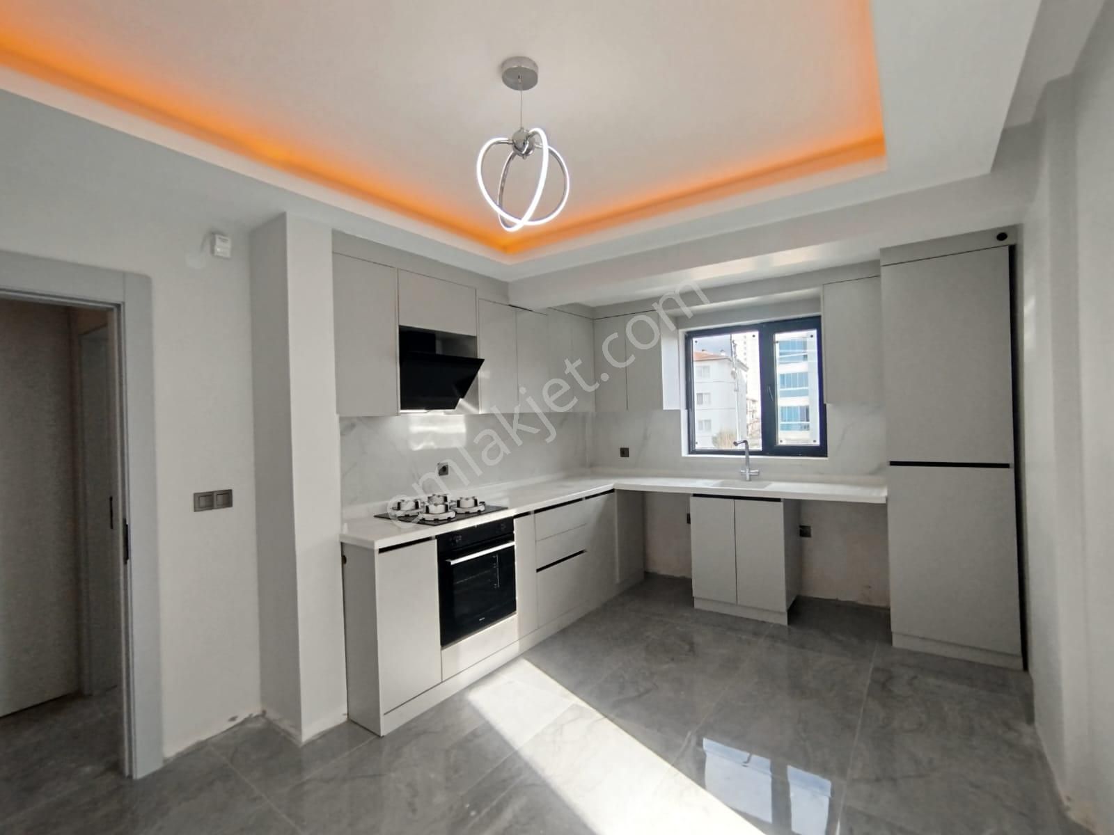 Sincan Mendereste Cadde Üzeri Ful Yapılı Sıfır 2+1 Daire Nd Arttan - Görsel 3