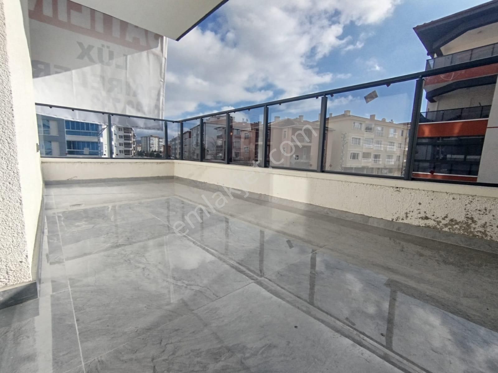 Sincan Mendereste Cadde Üzeri Ful Yapılı Sıfır 2+1 Daire Nd Arttan - Görsel 9