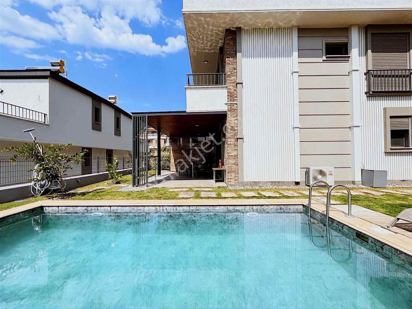 Gürsoy^dan Gürede Kaz Dağlarının İçinde 4+1 Asansörlü Villa - Görsel 34